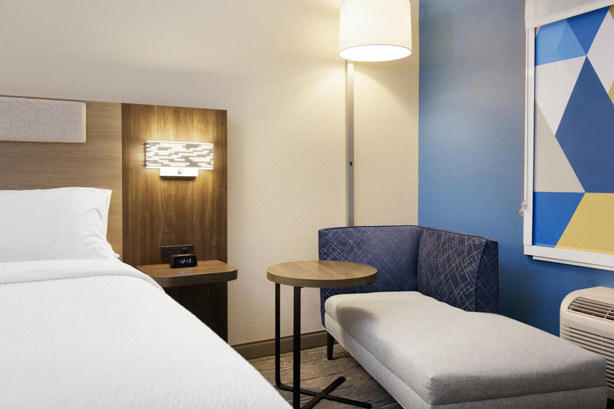 Holiday Inn Express - South Haven By Ihg Exterior foto