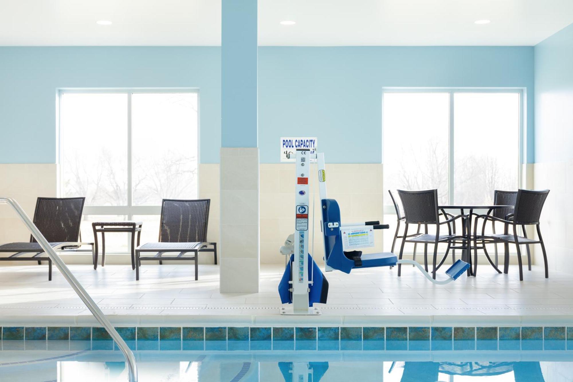 Holiday Inn Express - South Haven By Ihg Exterior foto